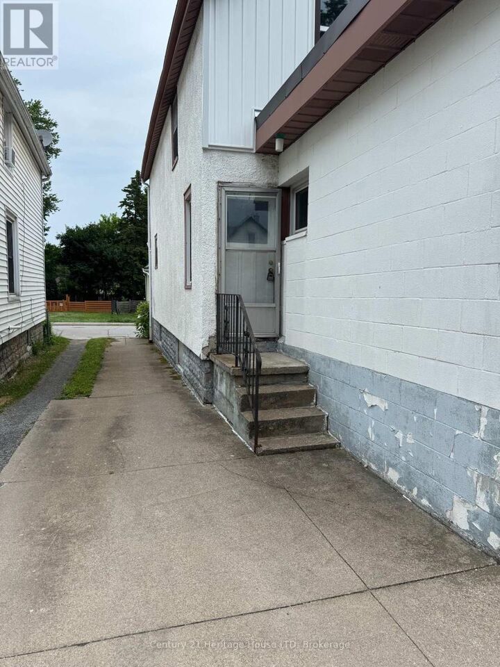Property Photo:  4688 Ryerson Crescent  ON L2E 1E5 