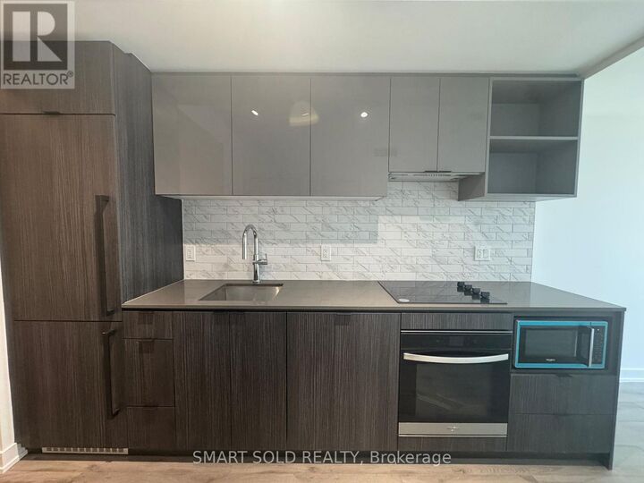 Property Photo:  252 Church Street 3010  ON M5B 0E6 