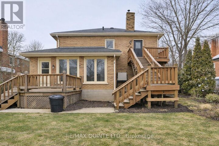 Property Photo:  185 Foster Avenue  ON K8N 3P8 