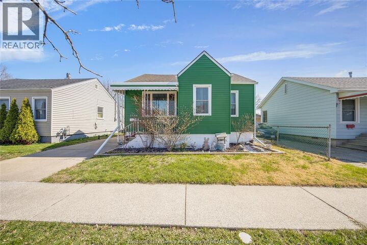 Property Photo:  2286 Forest Avenue  ON N8W 2G6 