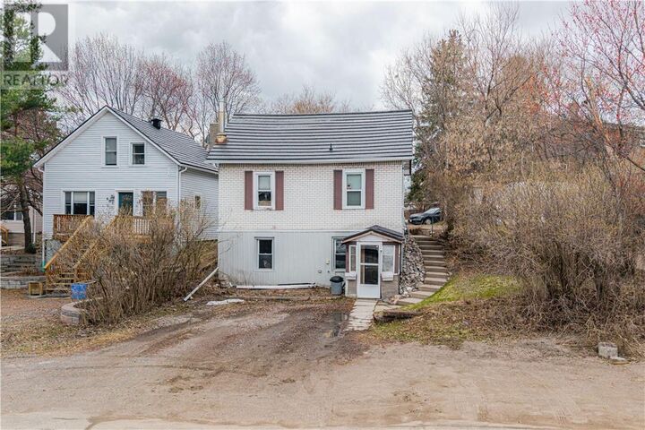 Property Photo:  593 Norman Street  ON P3E 2B6 