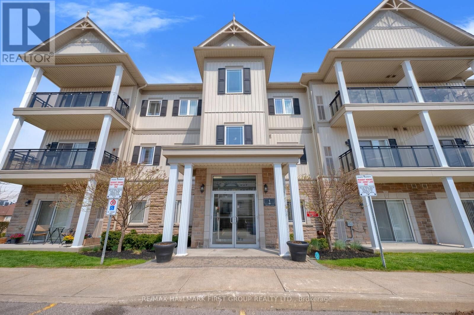 Property Photo:  1 Sidney Lane 101  ON L1C 0N5 