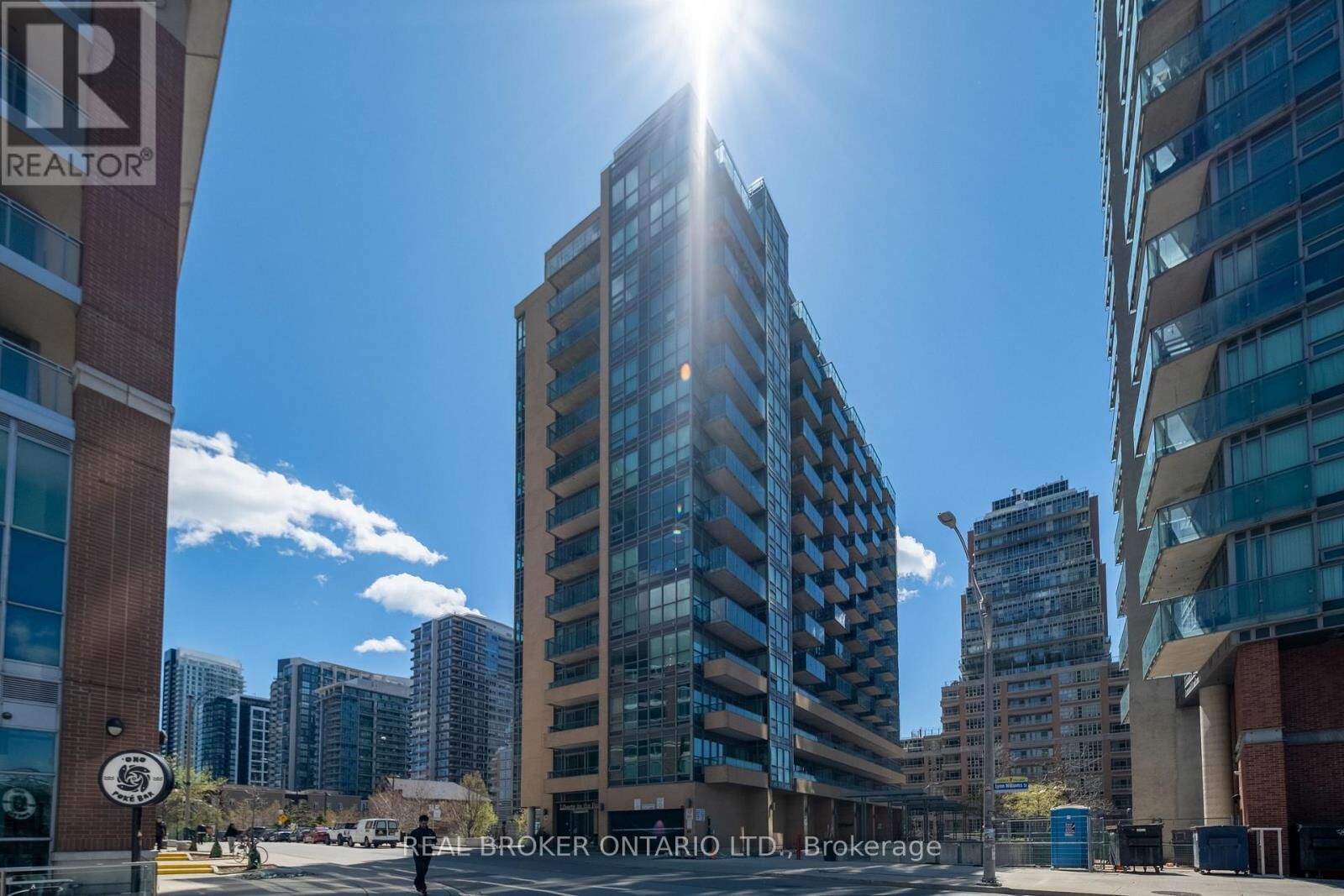 Property Photo:  69 Lynn Williams Street 909  ON M6K 3R6 