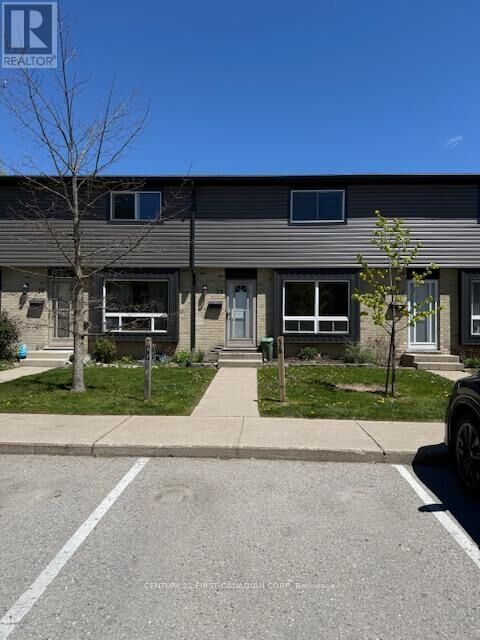 Property Photo:  475 Sandringham Crescent 39  ON N6C 5B9 