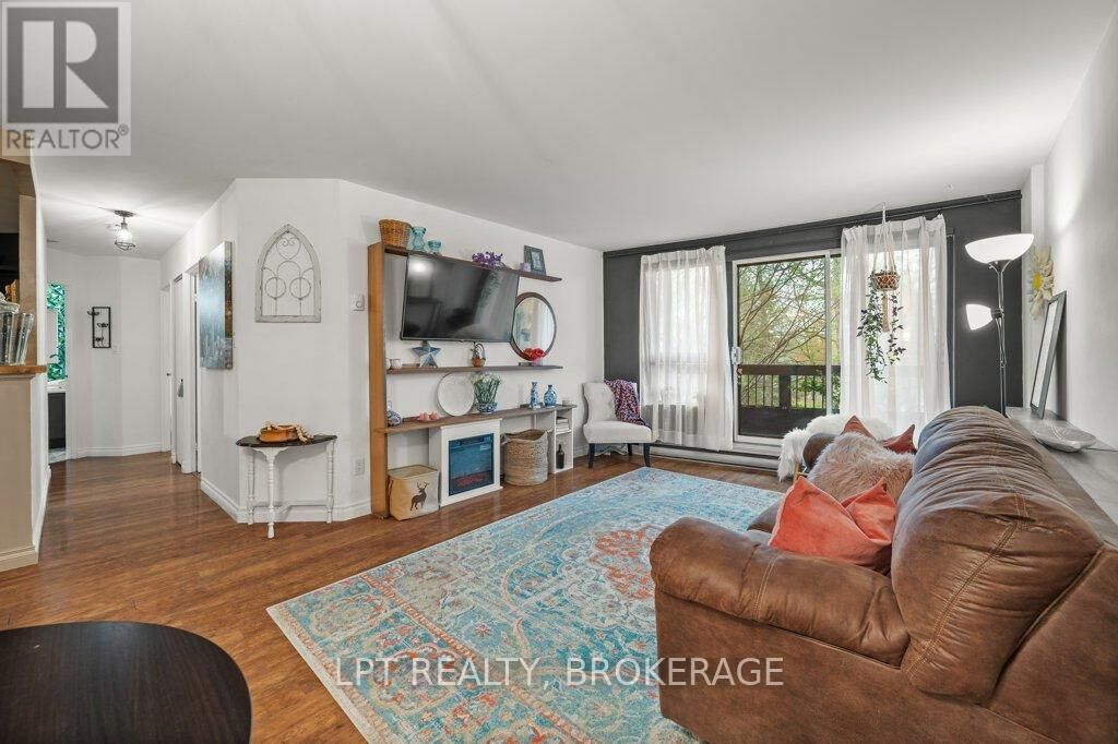 Property Photo:  66 Greenview Drive 208  ON K7M 7C5 