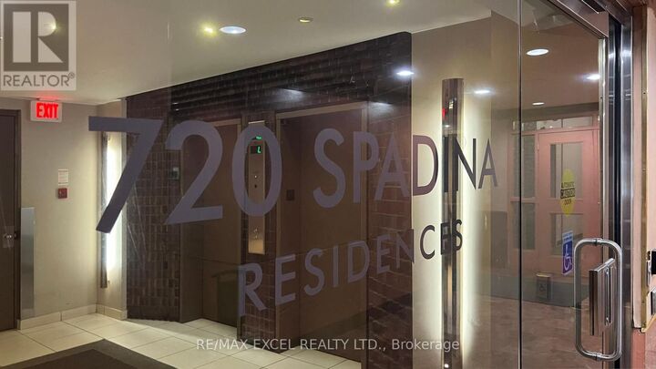 Property Photo:  720 Spadina Avenue 1605  ON M5S 2T9 