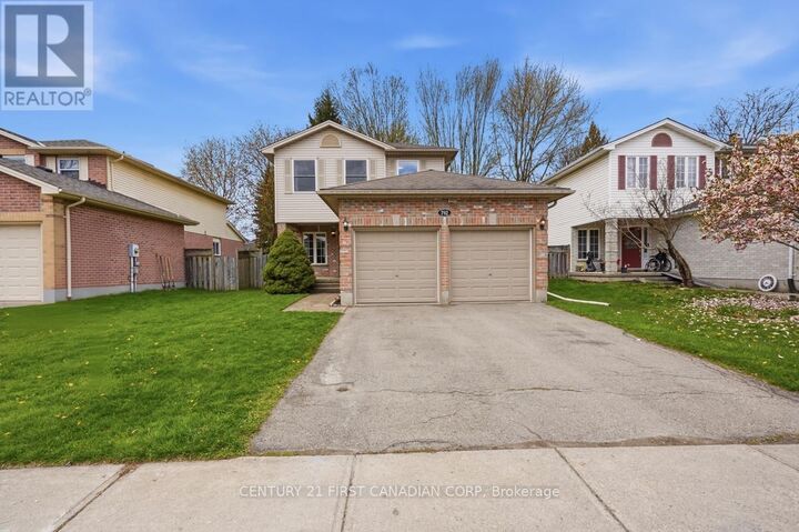 Property Photo: 792 Guildwood Boulevard ON N6H 5G2