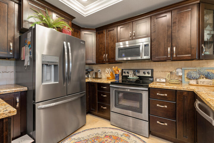 Property Photo:  41644 Woodhaven Drive E  CA 92211 