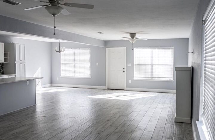 Property Photo: 2017 Cordgrass Court FL 32541