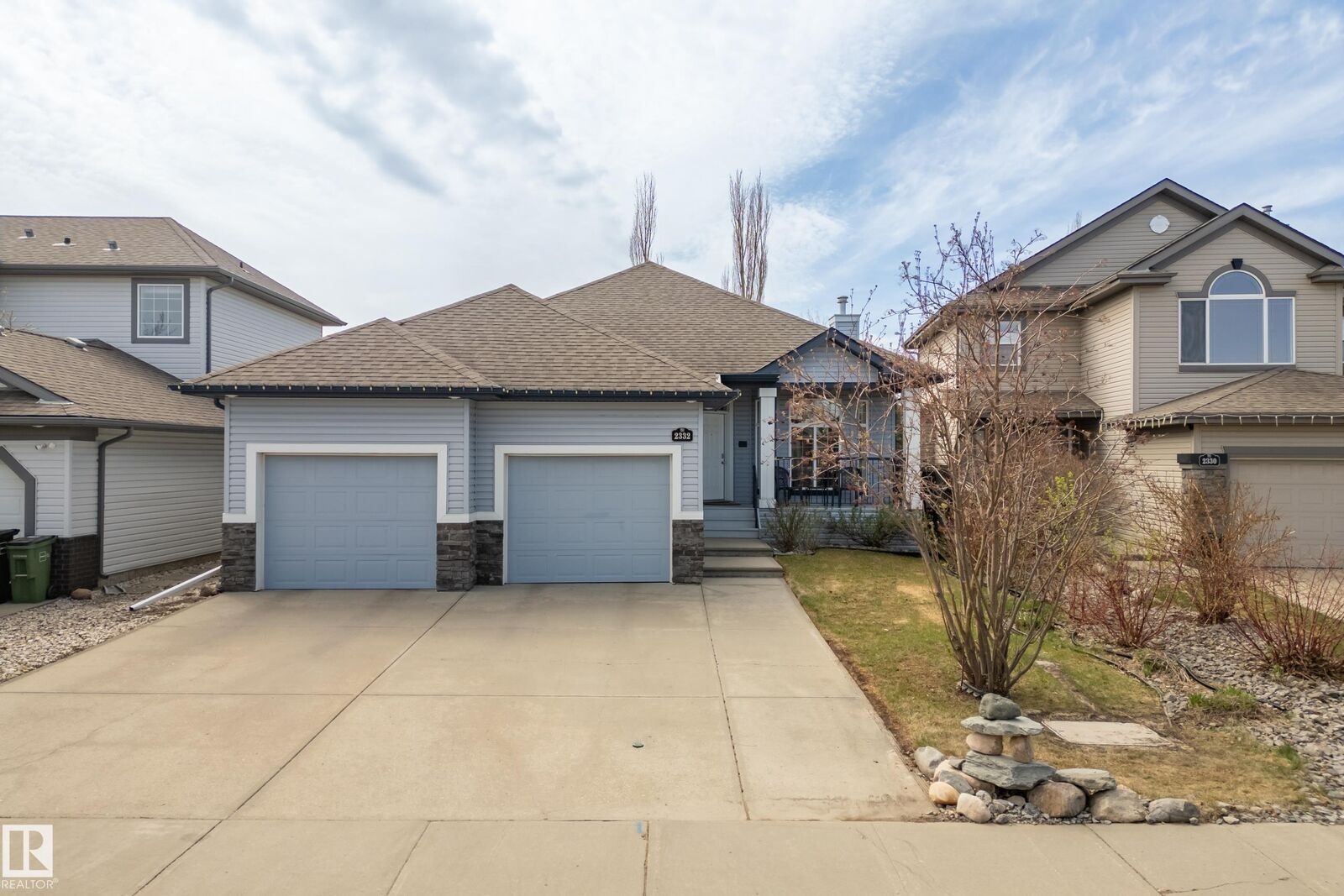 Property Photo:  2332 Rutherford Way SW  AB T6W 1P3 