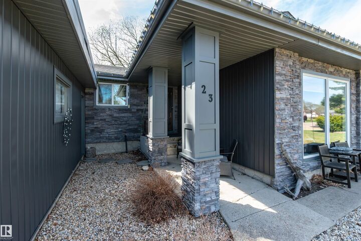 Property Photo:  23 Circlewood Drive  AB T8A 0K5 
