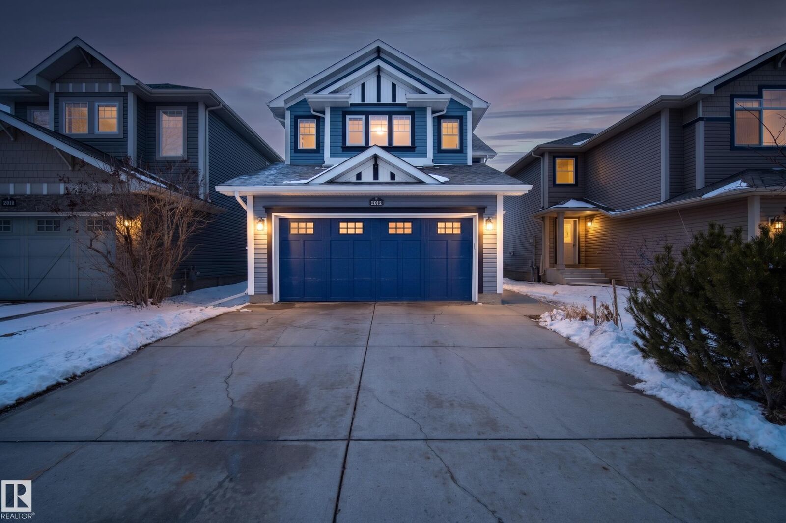 Property Photo:  2012 126 Street SW  AB T6W 0A5 