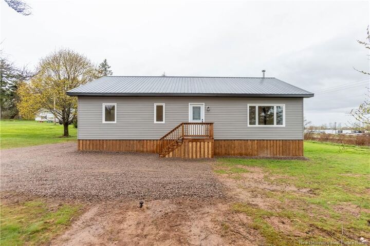 Property Photo:  30 Harris Drive  NB E4L 3X6 