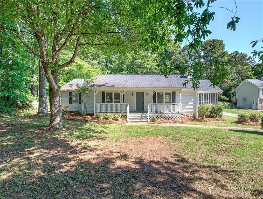 Property Photo:  15 Popular Drive SE  GA 30121 