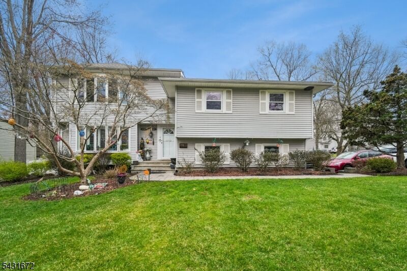Property Photo:  106 N Ashby Ave  NJ 07039 