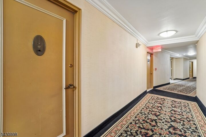 Property Photo:  2000 Linwood Ave 4P  NJ 07024 