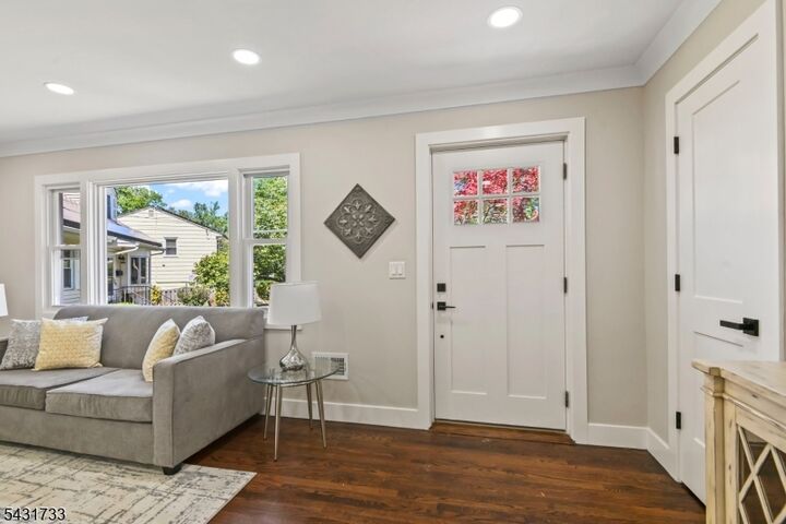 Property Photo:  1585 Saint Ann St  NJ 07076 