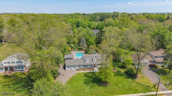Property Photo:  15 Wedgewood Dr  NJ 07920 