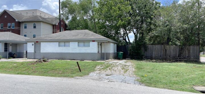 Property Photo:  3843 Mount Pleasant St  TX 77021 