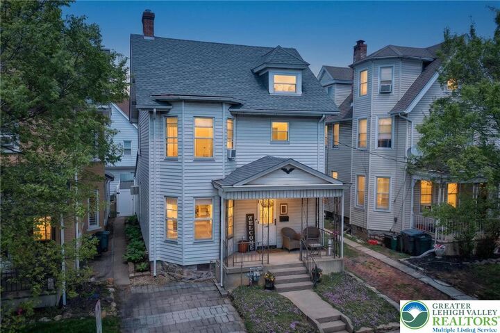 Property Photo:  205 E Goepp Street  PA 18018 