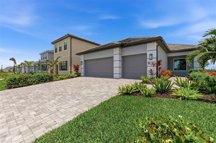 Property Photo:  4191 Pegasus Way  FL 34120 