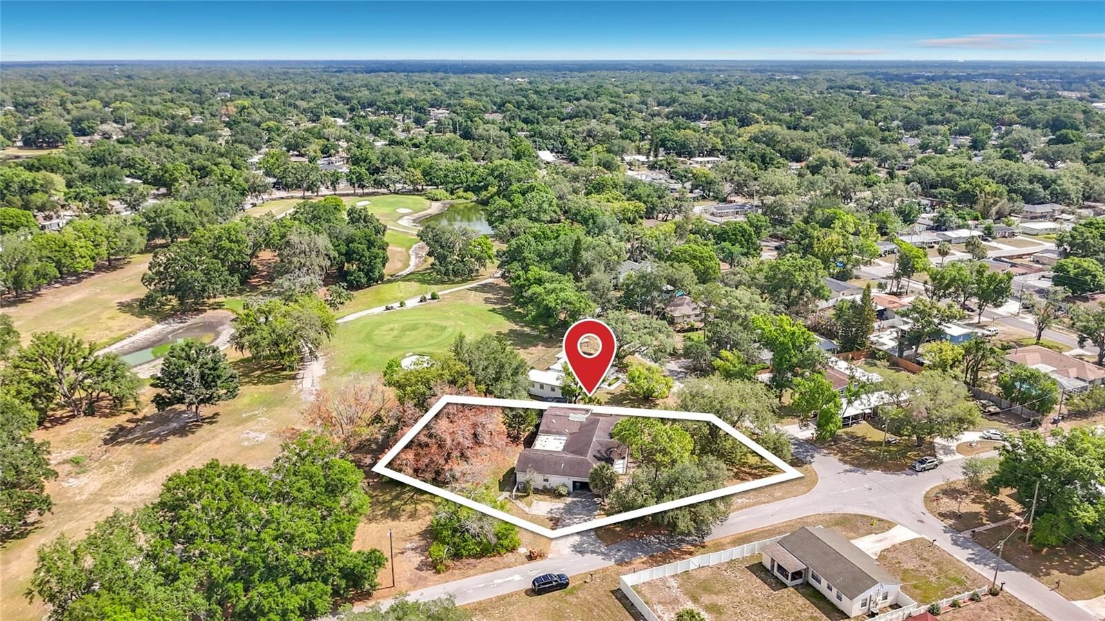 Property Photo: 1003 W Outbound Place FL 33612