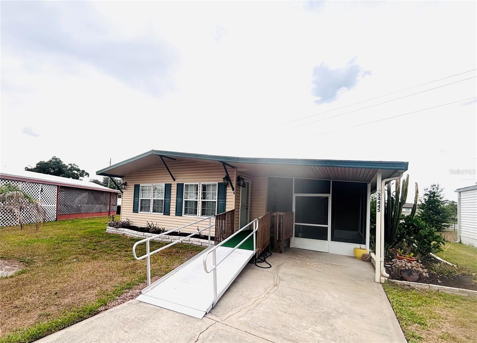Property Photo:  34445 Countryside Drive  FL 33543 