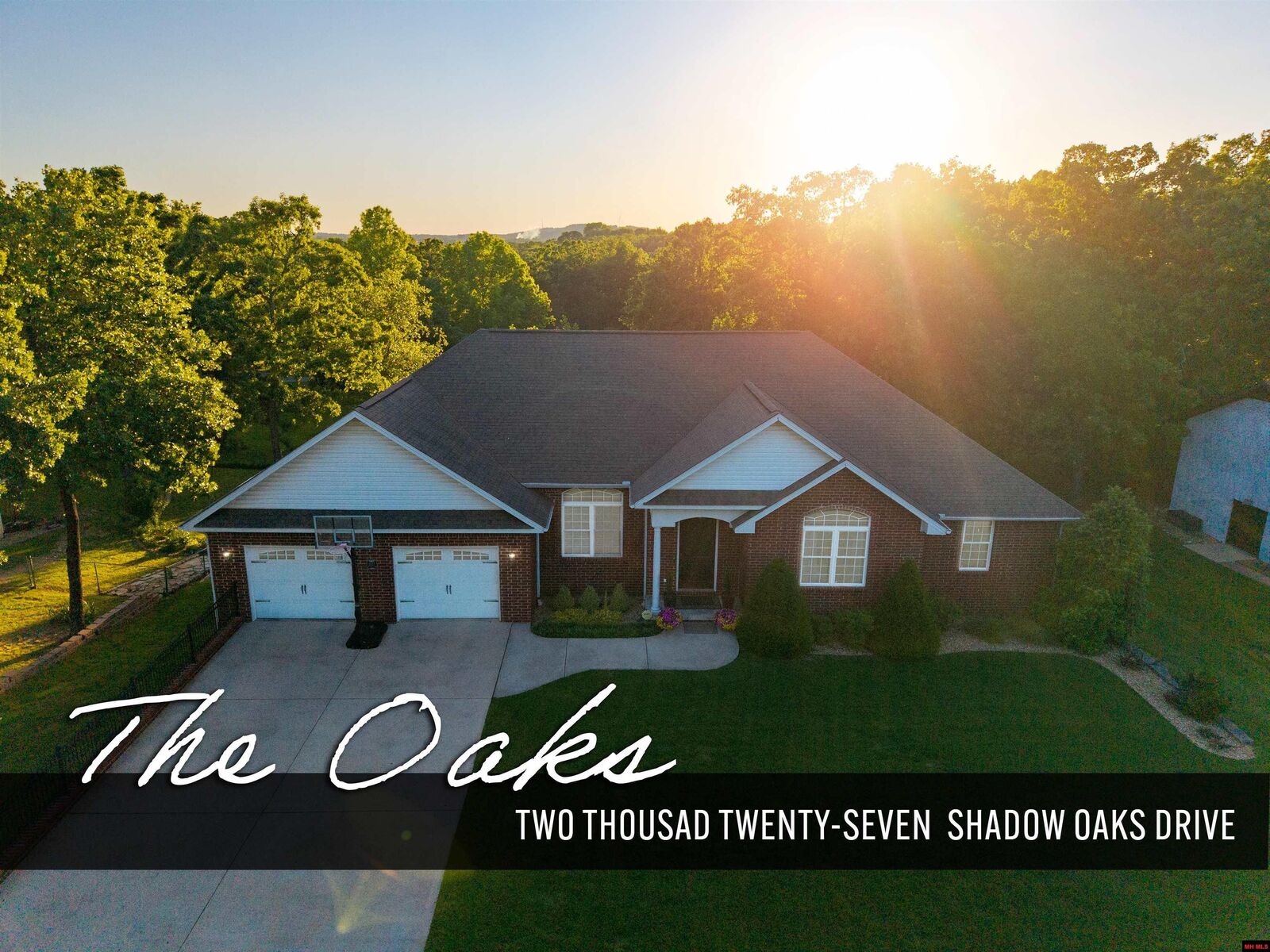 Property Photo:  2027 Shadow Oak Drive  AR 72653 