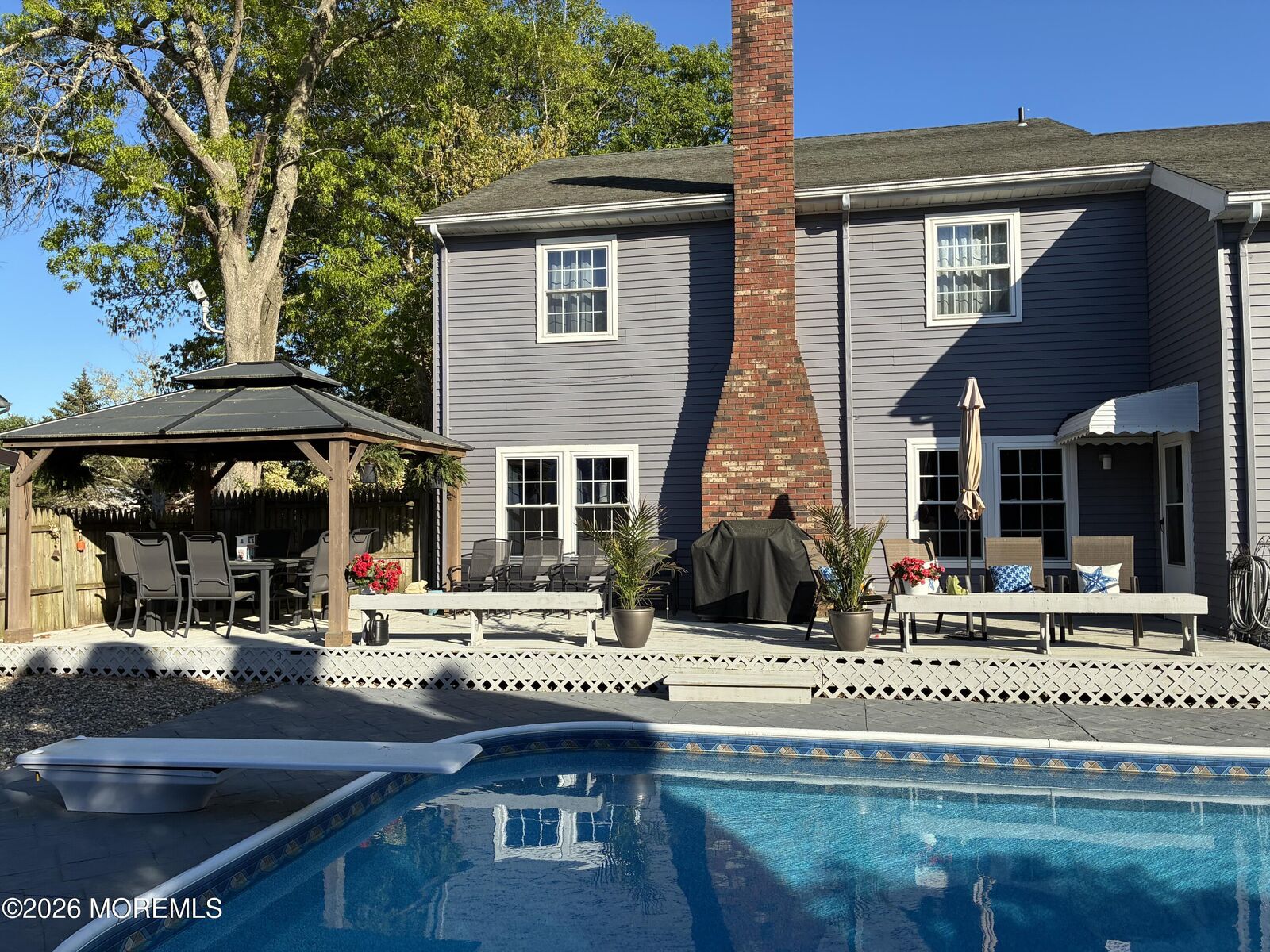 Property Photo:  4 Tanglewood Drive  NJ 08005 