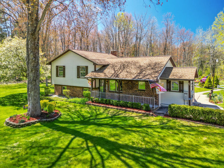 Property Photo:  10343 N Walnut Avenue  MI 49309 