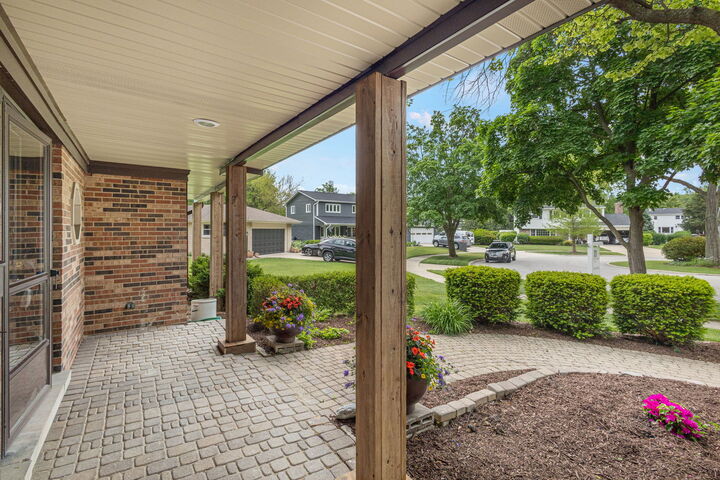 Property Photo:  648 62nd Court  IL 60516 