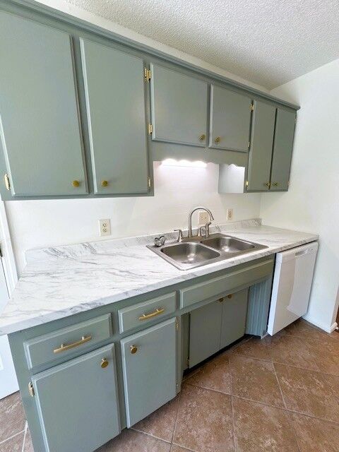 Property Photo:  1111 Forestwood Ct  TN 37167 