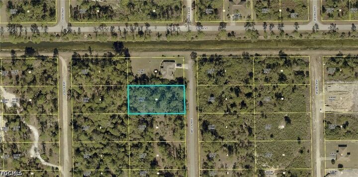 Property Photo:  721 Wells Avenue  FL 33972 