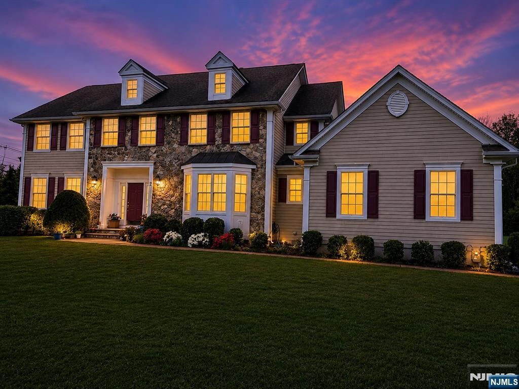 Property Photo:  2 E David Drive  NJ 07981 