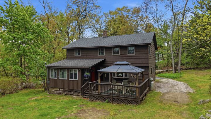 Property Photo:  9 Lamb Road  NH 03062 