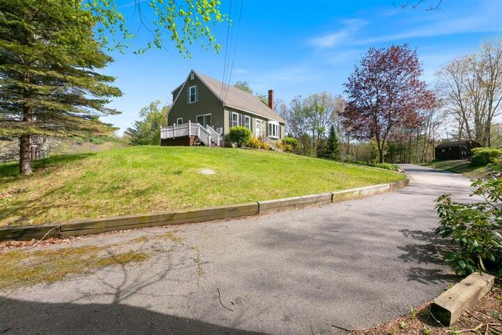 Property Photo:  39 Prescott Road  NH 03077 