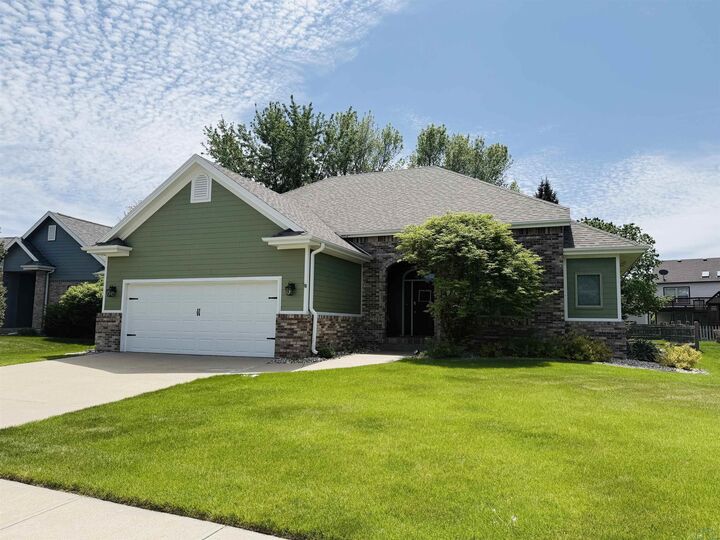 Property Photo:  114 Levee Trail  SD 57049 