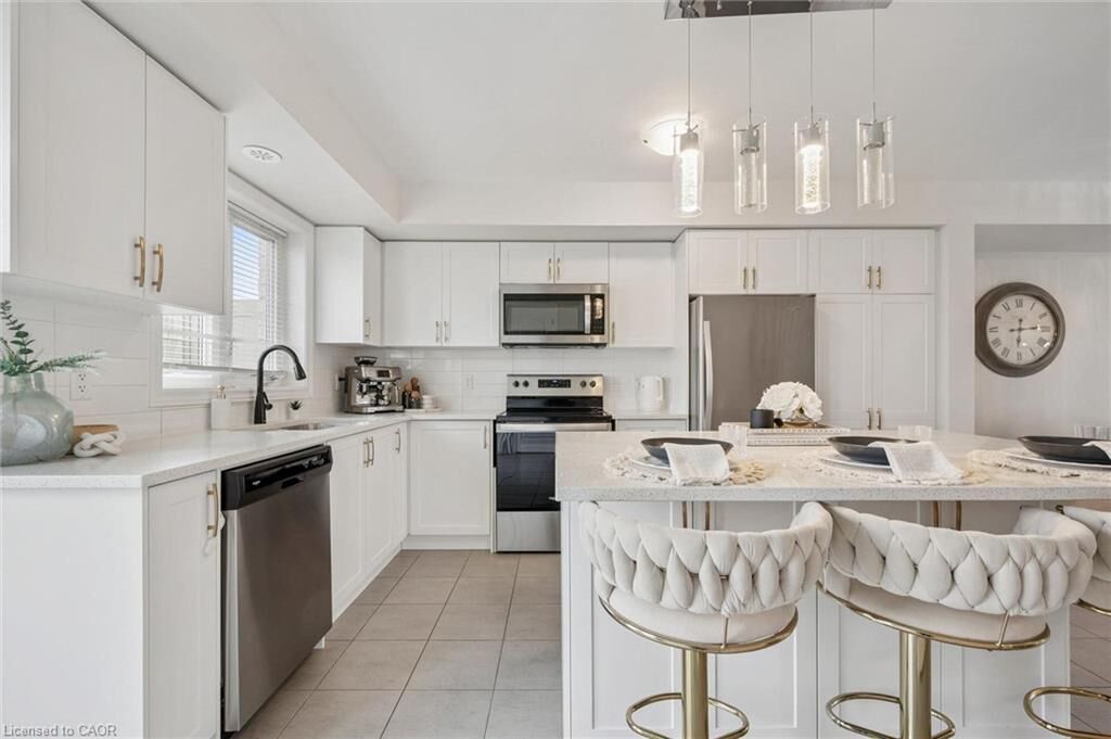 Property Photo:  271 Law Drive  ON N1E 0P7 