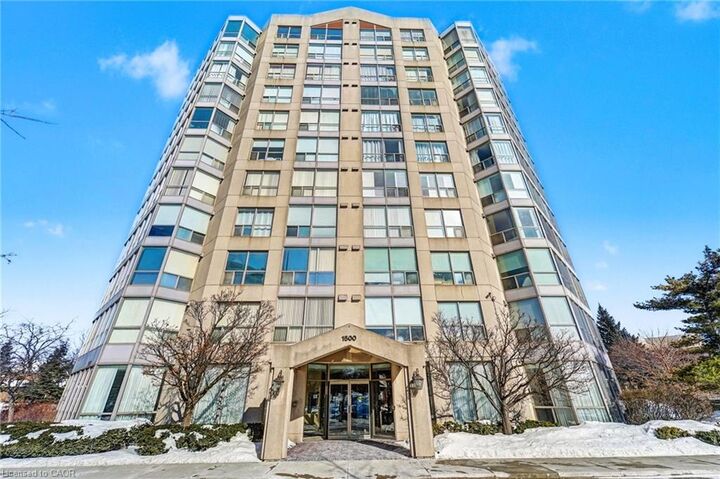 Property Photo:  1500 Grazia Court 208  ON L4W 4Z9 