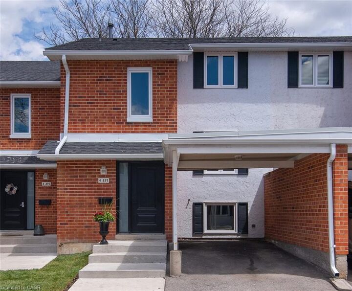 Property Photo:  397 Keats Way 4  ON N2L 5S7 