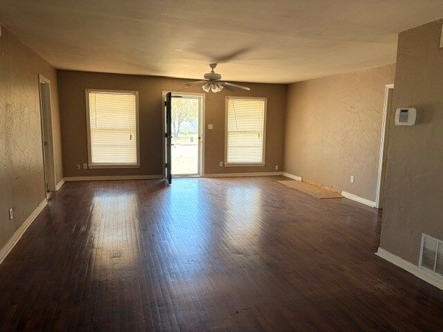 Property Photo: 2905 Ave W TX 79549