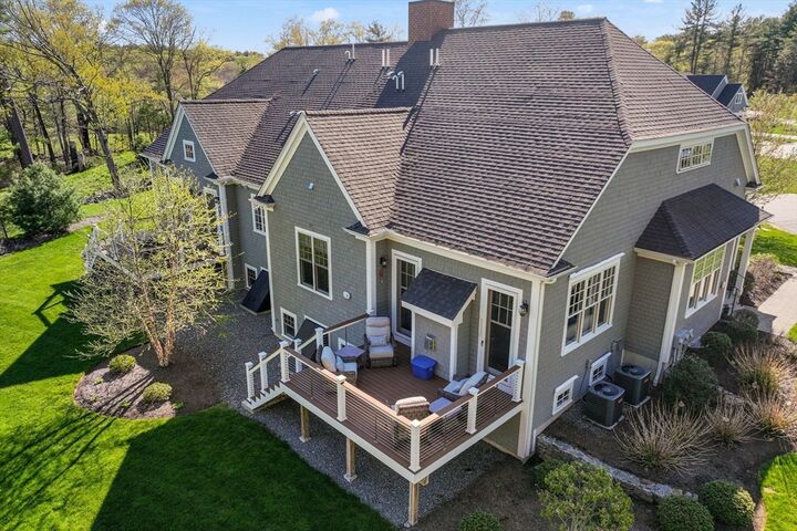 Property Photo:  16 Garrison Way 16  MA 01741 