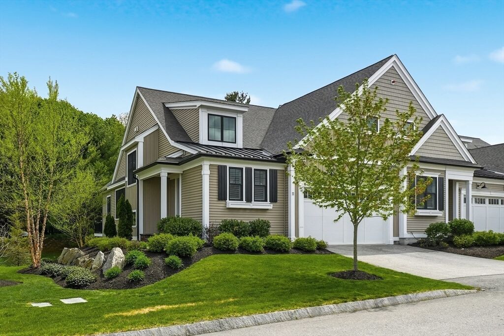 Property Photo:  11 Baiting Brook Rd 11  MA 01701 
