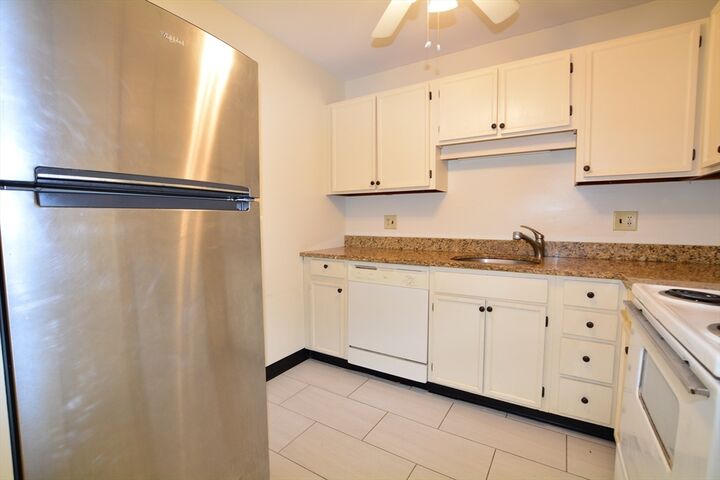 Property Photo:  147 Milk Street 10  MA 01581 