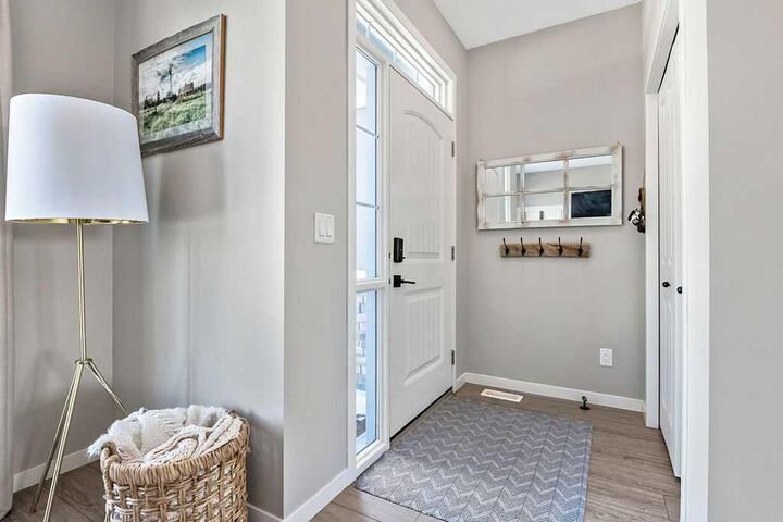 Property Photo:  233 Darcy Ranch Drive  AB T1S 5T1 
