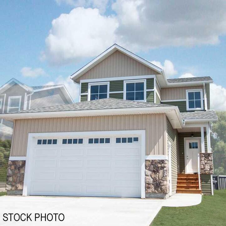 Property Photo: 10518 131 Avenue AB T8V 6V2