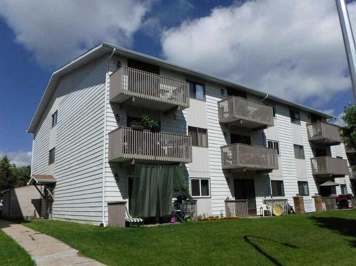 114 Mount Pleasant Drive 206 — photo 1