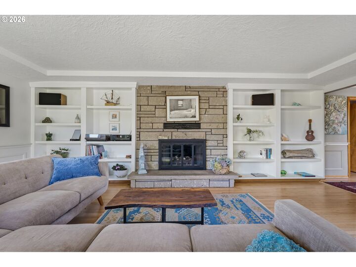 Property Photo:  804 NW Sluman Rd  WA 98665 
