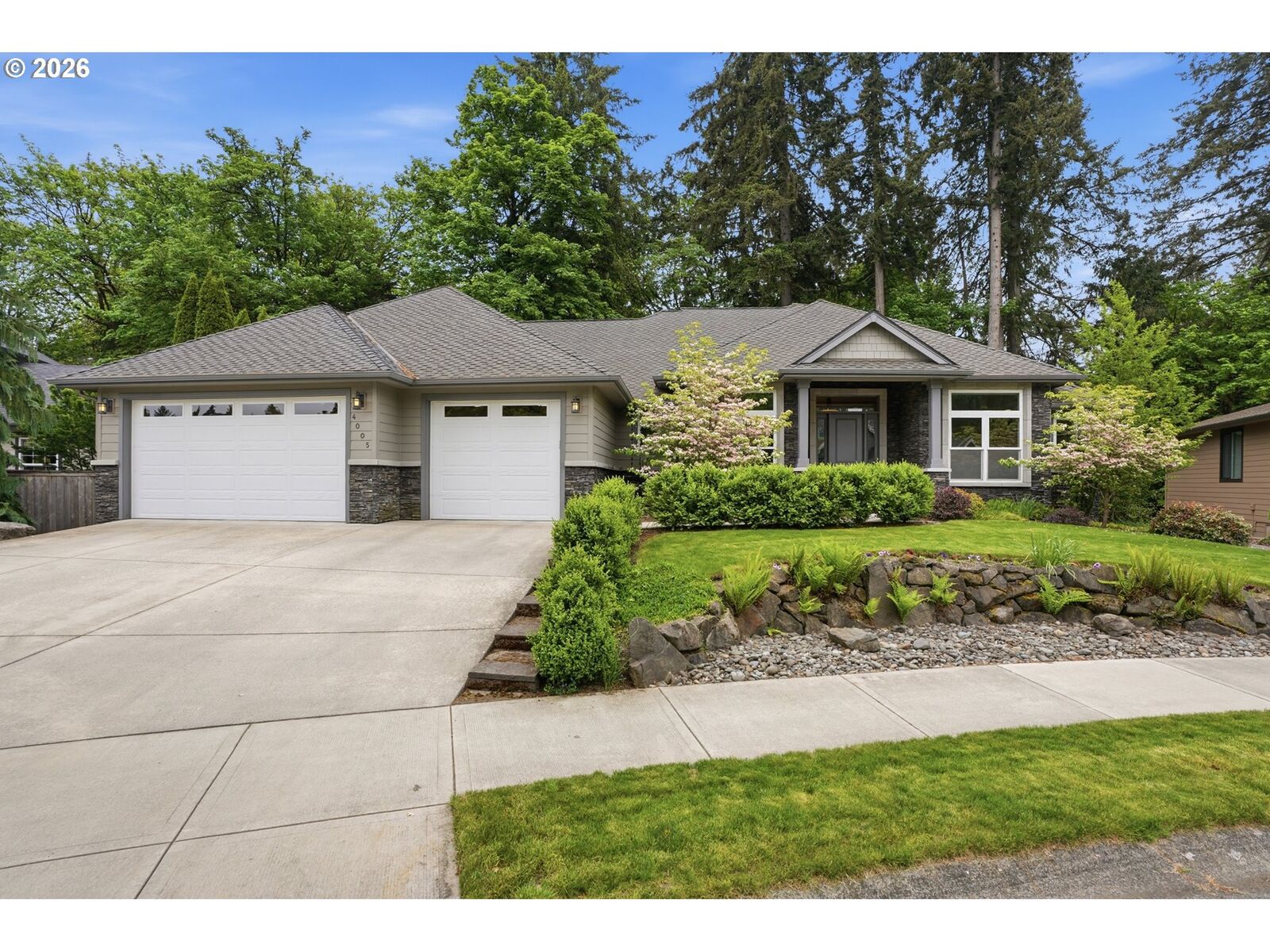 Property Photo:  4005 NE 130th St  WA 98686 