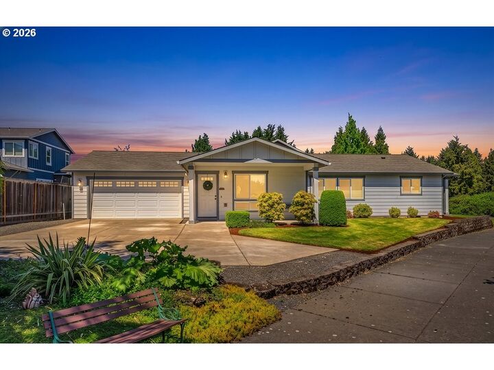 Property Photo:  2959 Breanna St  OR 97116 